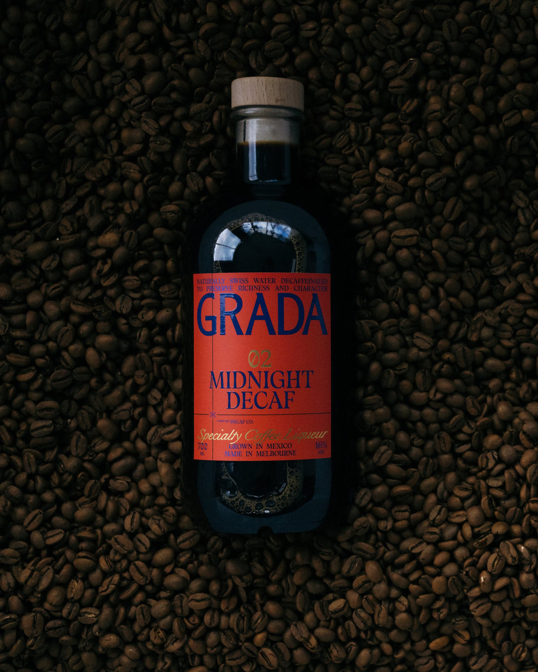 GRADA 02 Midnight Decaf 700ml — specialty decaf coffee liqueur in collaboration with Decaf Co. Without compromise.