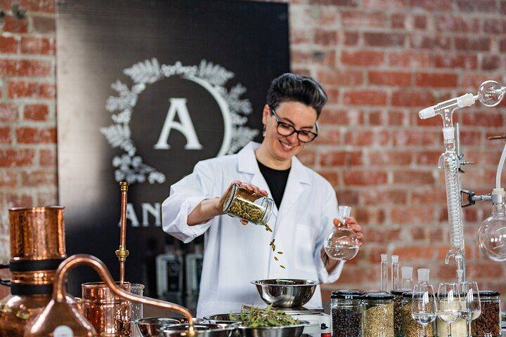 The Anther distiller at work